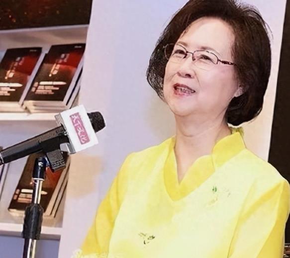 不喜欢在人家死后如海浪复来七嘴八舌的林一家人，如果琼瑶也那么算计，他们一家不会有