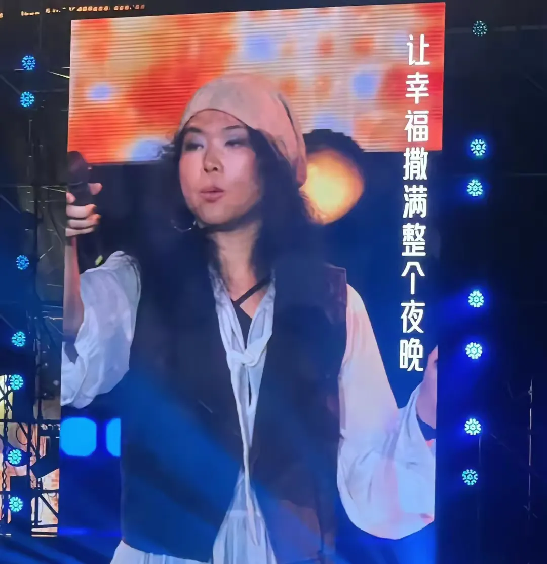 越来越觉得王菲比许美静幸运的地方在于，经纪人是女的。就是王菲许美静其实差不多，都