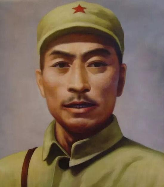 1951年，一名军统特务在北京落网，为了保命，他供出了一个惊天秘密：原来，害死杨