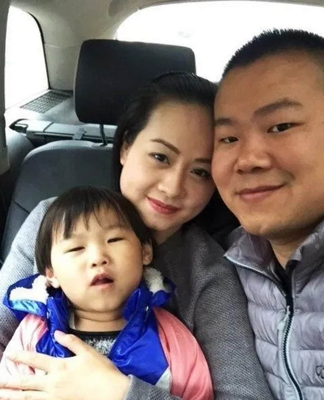 岳云鹏成名后有钱了，想给五个姐姐每人买套房，买一辆车，他怕媳妇不同意，磨蹭了好久
