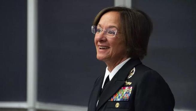 美上将称中方已下令准备控制台湾，计划增强遏制中国的能力
美国海军作战部长莉萨·弗