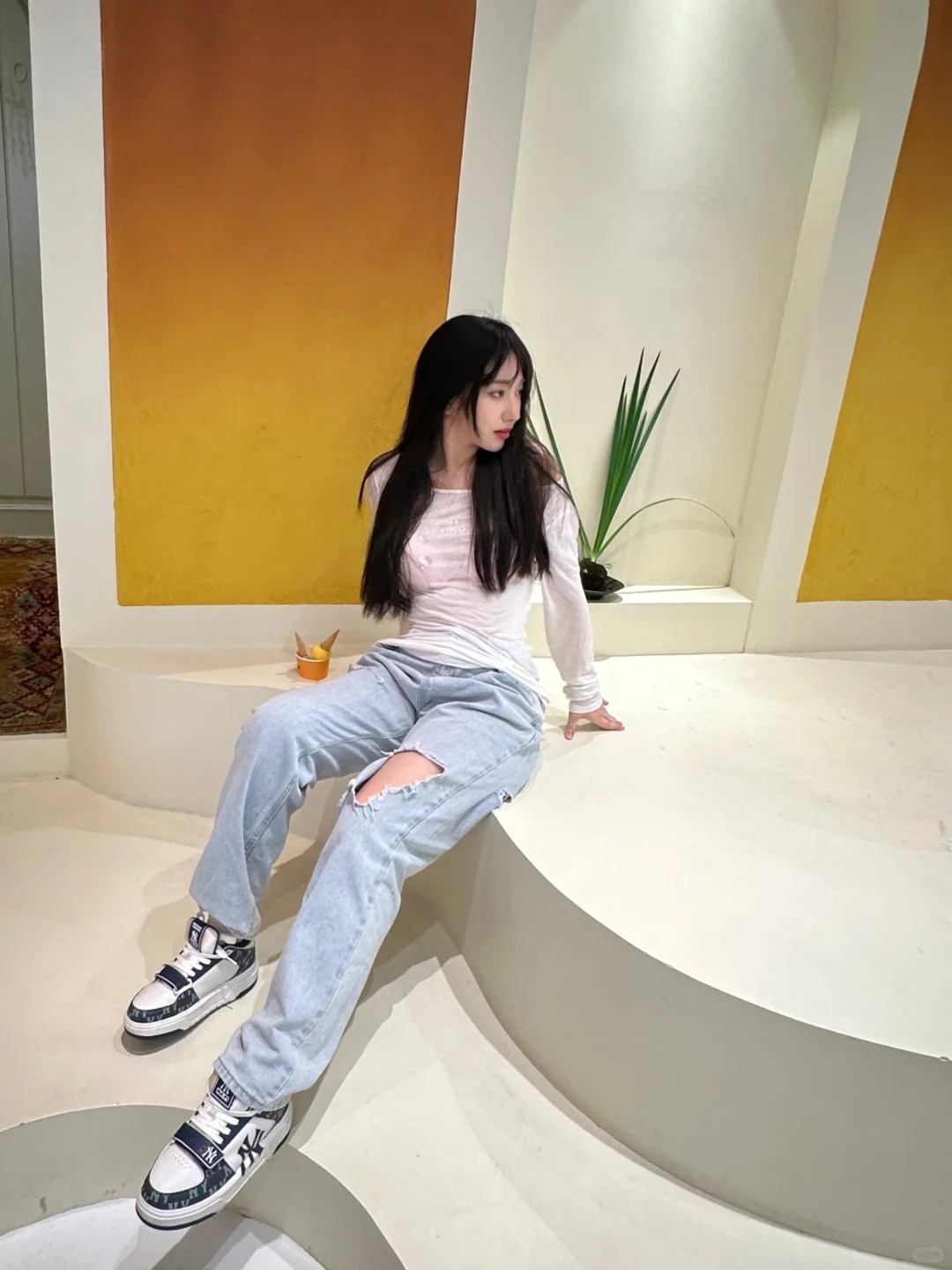 没长出大雷先长出居居了👌
牛仔裤商家你害的我好惨啊
本来美美得拍照很得意地p图