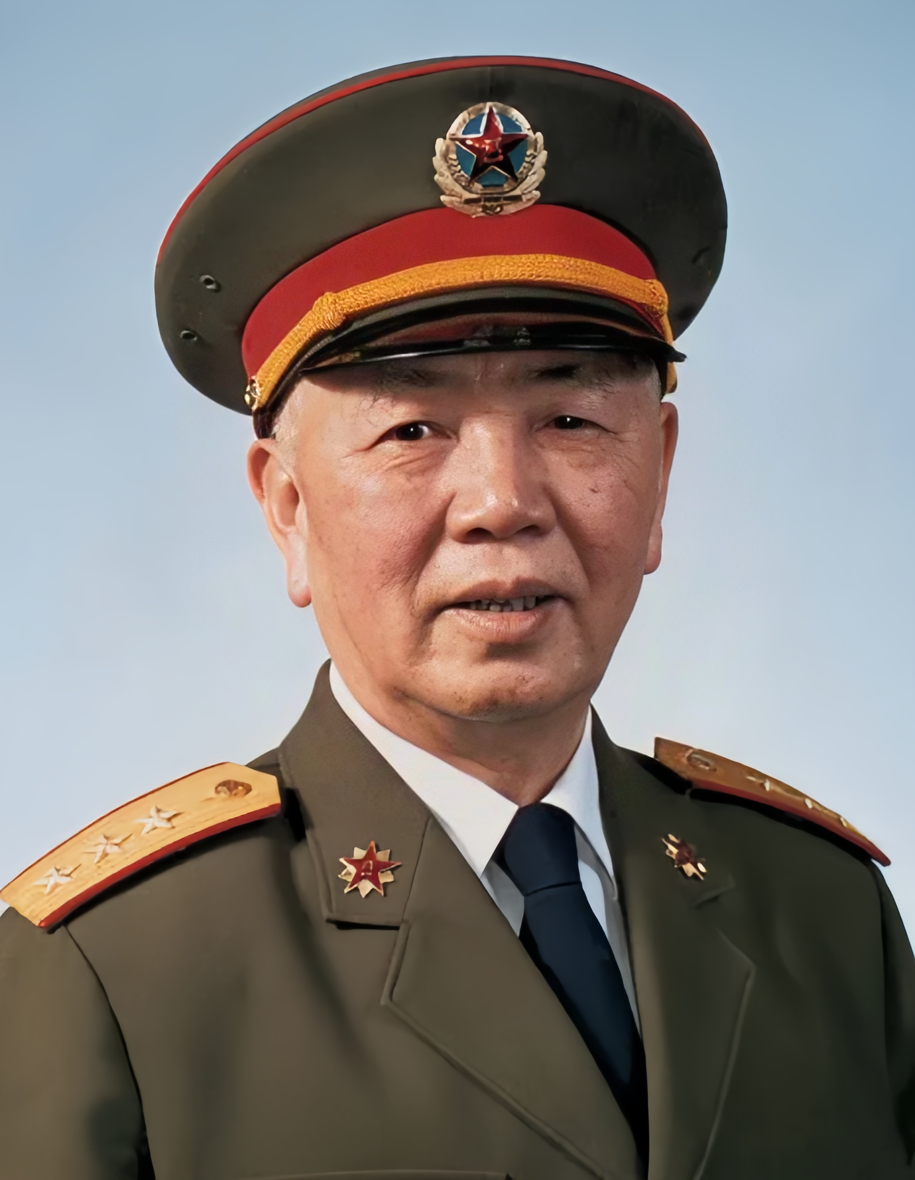 八路军成立，刘伯承是129师师长，刘华清担任129师司令部秘书主任。说是主任，其
