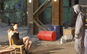 三人的死亡游戏，我的前女友被人杀死装在行李箱