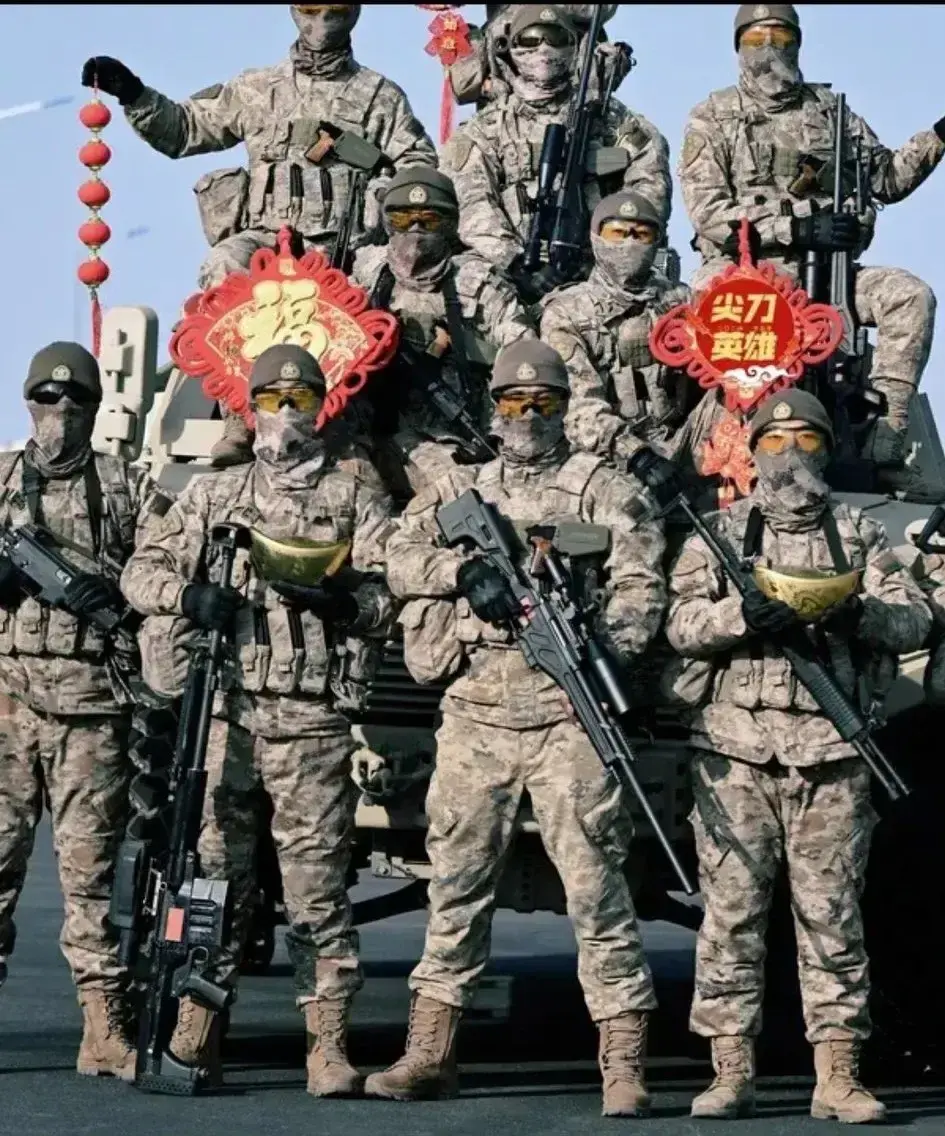 可以说，部署在中印边境的解放军特种部队都是武装到牙齿的，手里拿着最华丽的枪械。它