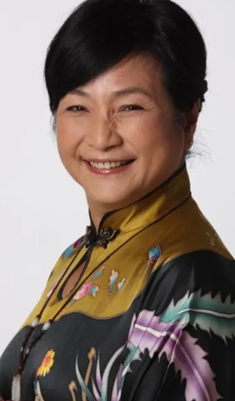 怀念郑佩佩，演艺界的璀璨明星
