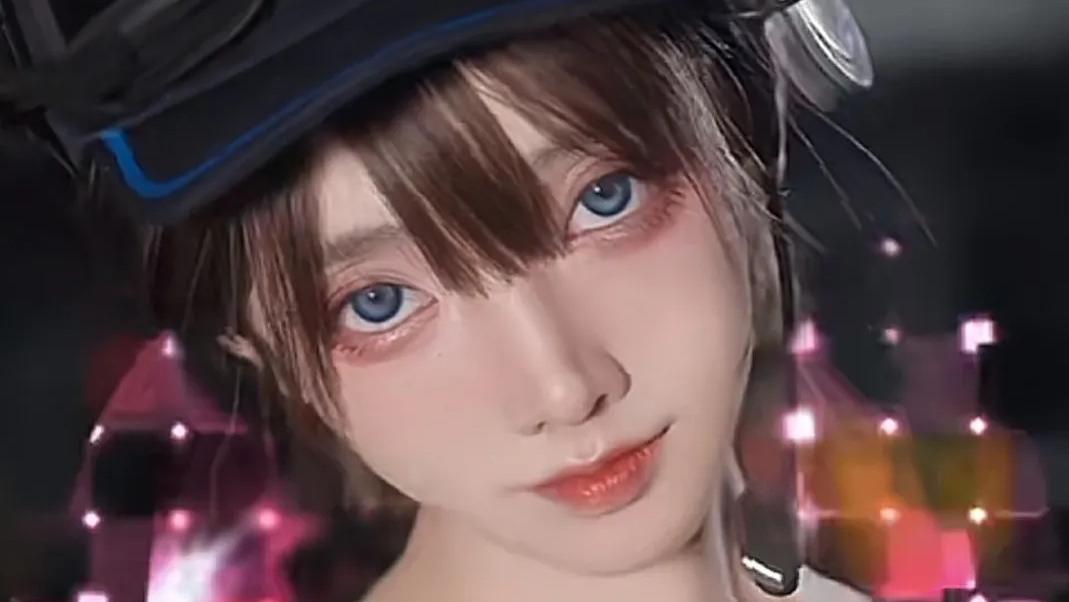 穿越火线：走路摇cos龟内姐，皮裤背心小蛮腰，妩媚帅气！