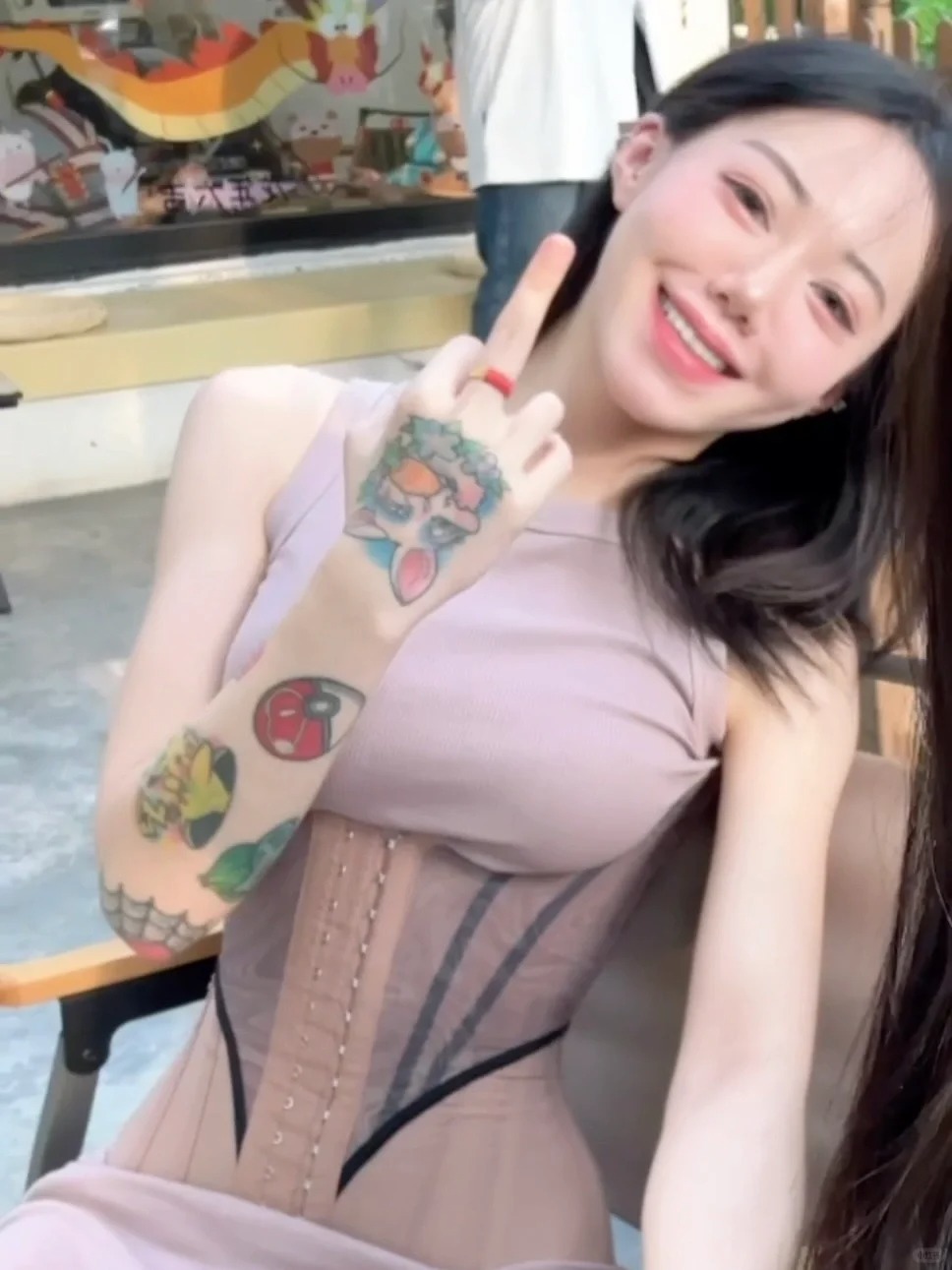 今晚出发去成都 有什么好吃的交出来！！！
姐妹们 二游成都 有没有好吃的告诉我呀