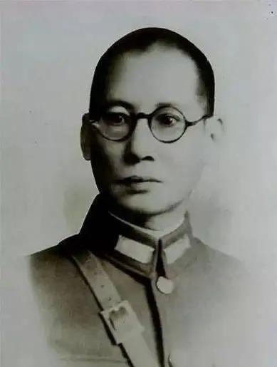 1930年5月，龙云趁李宗仁、白崇禧率桂军主力在湖南和蒋军作战，派滇军攻入广西。