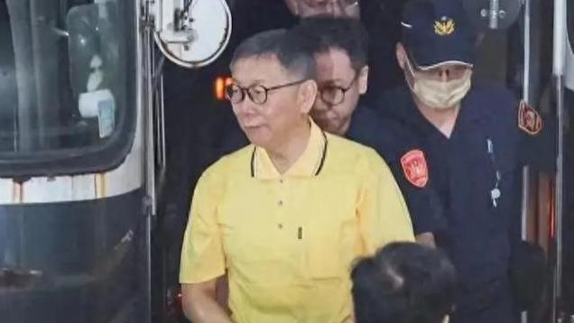 忠诚与野心对决：黄国昌坚守柯文哲，蔡壁如夺权受阻内幕揭秘