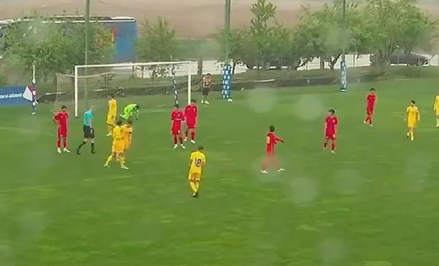 
 
U20亚洲杯即将打响，国足首战对阵卡塔尔引发热议。球迷们最关心的是比分走
