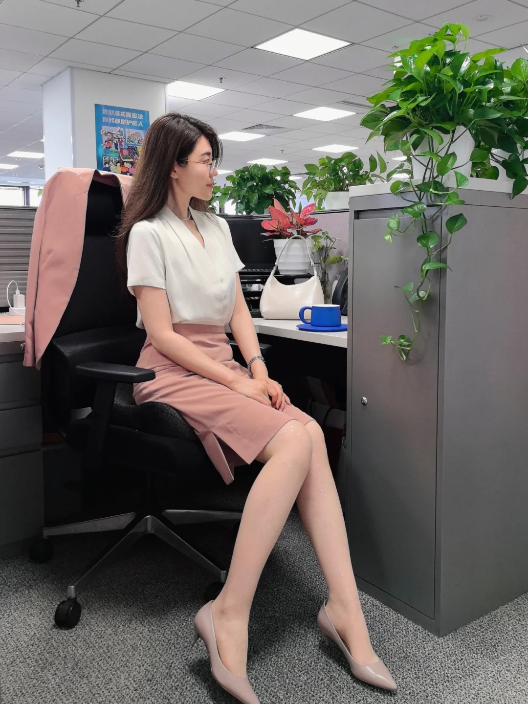 认真打工，认真穿好看～