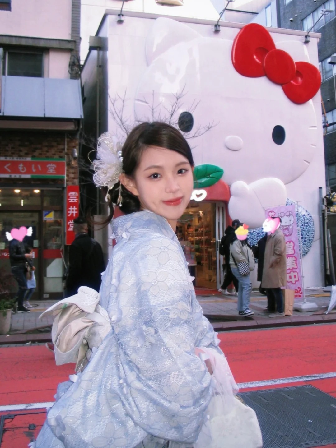 喜欢每一张( ˶'ᵕ'˶)ෆ
今天是浅草一日游客🎐
好喜欢这套蓝色蝴蝶的和服 