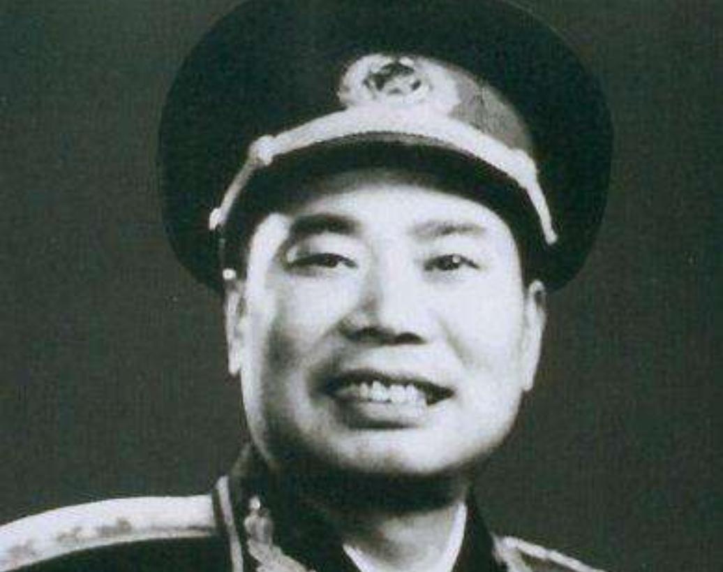 1971年一老汉来到济南军区大院门口想见杨得志上将，却因没有介绍信被哨兵劝返，杨