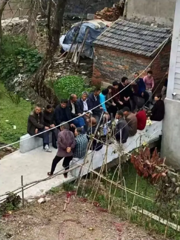 在老家这种路我一般都不走
