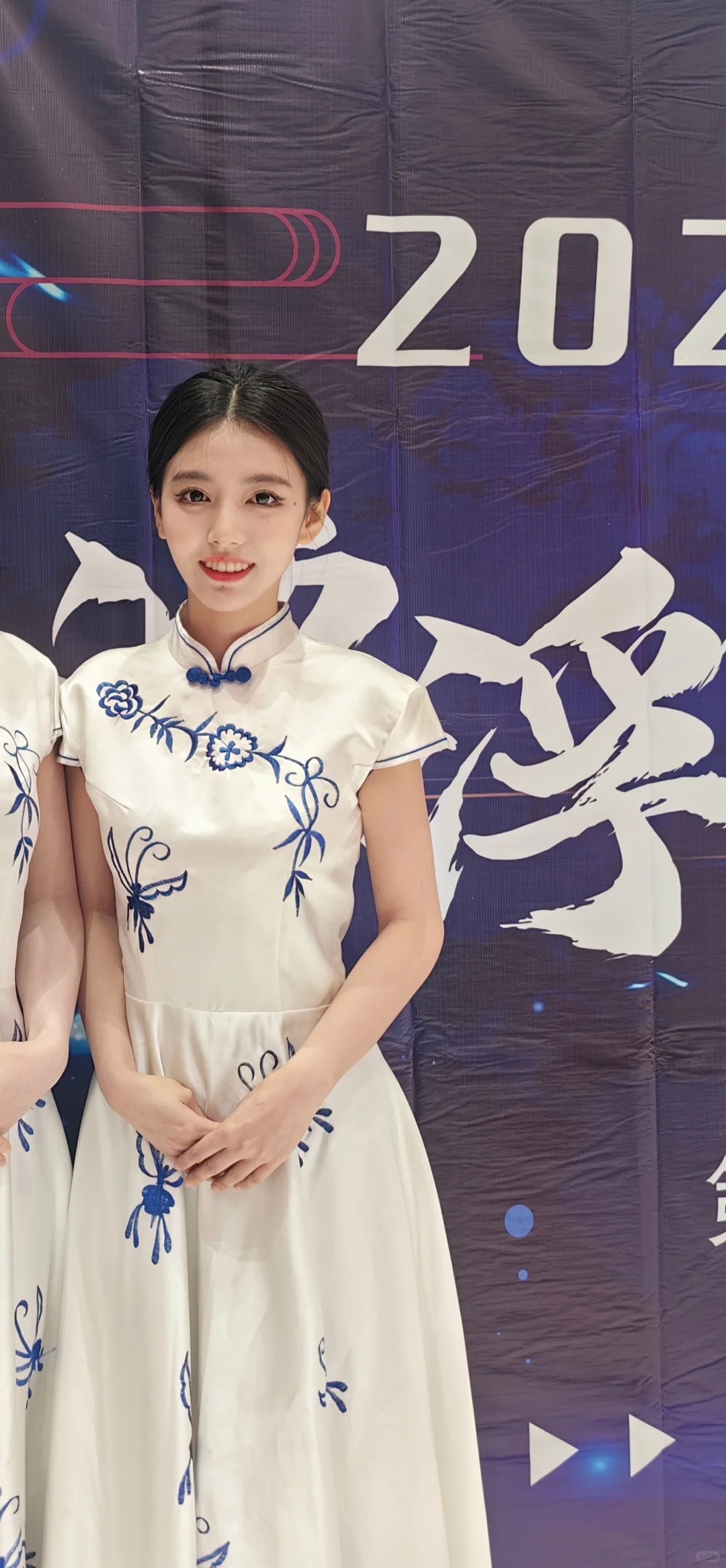 北京 女研 来北大参会了
参会 顺便COS一下礼仪
逛逛北大
偶遇智能学院同学训