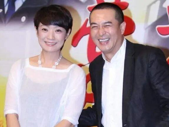 张嘉译“身后的女人”被曝光