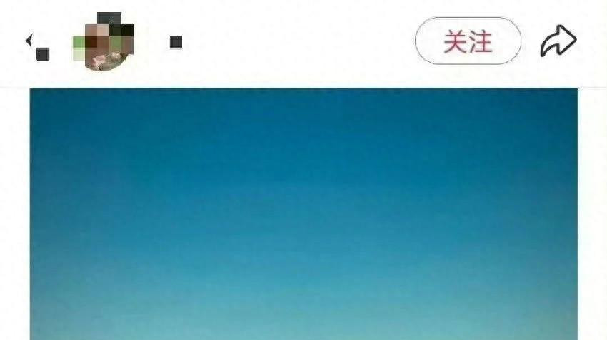 “鹿晗 关晓彤”热搜第一，词条下有消息指向两人分手，双方尚未作出回应