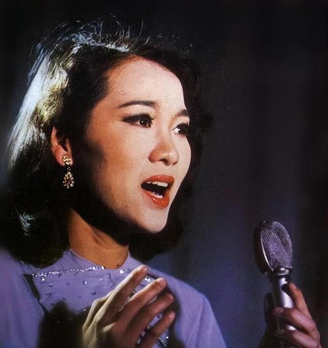她早就不是中国籍了？屡次登上春晚走红，当初嫁给洋老公遭嫌弃（她早就不是尊贵的青丘公主）-第3张图片-九妖电影