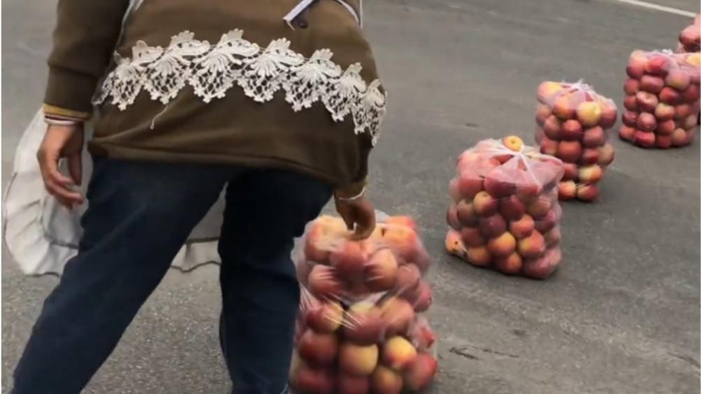 昭通堵路卖苹果，强买强卖违法
