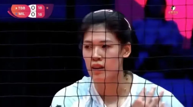 中国女排之殇！
巴黎奥运会我们有那么好的李盈莹，那么好的朱婷，可是最后一地鸡毛还
