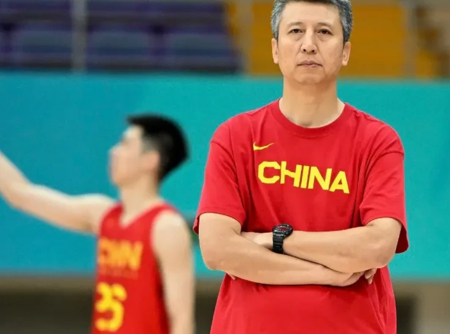 篮球迷的福音啊。终于等到了心心念念的国篮比赛啦！
今天晚上7点30分，在中国美丽