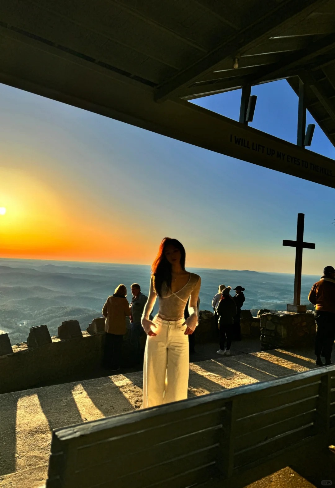 举目向山 肩比神明
多伦多飞Greenville，开车一小时左右入住Pisgah