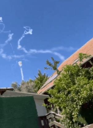 真主党最近几天的报复行动还是有所克制的，连续几天向以色列发射的火箭弹数量都在10