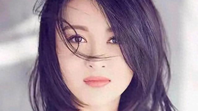 “性感花旦”郑亦桐