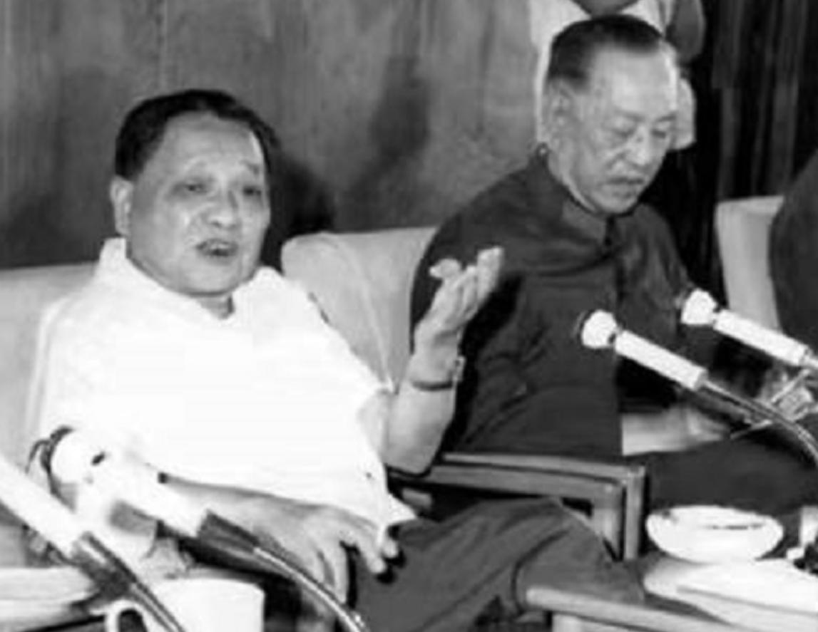 上世纪80年代中国和英国谈判的时候，耿飚被记者带偏，说错了话，邓公得知后颇为愤怒