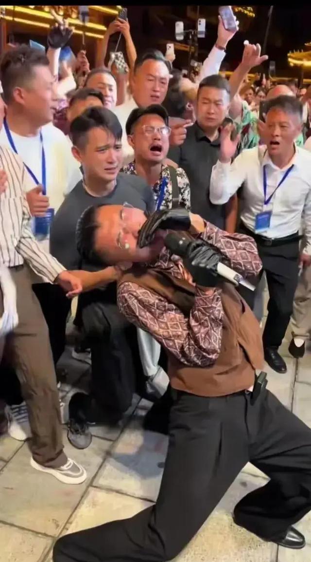 网红郭有才,泡沫散了,更加啥都不是!自己就是“假大空”的小丑-第12张图片-九妖电影 网红郭有才,泡沫散了,更加啥都不是!自己就是“假大空”的小丑-第12张图片-九妖电影