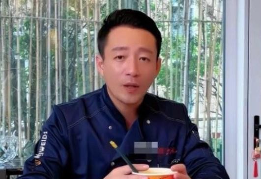 抖音宣布封禁张兰与汪小菲的账号，无疑引发了广泛关注。一些网友在得知这一消息后纷纷