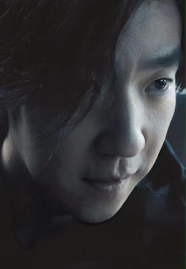 《白夜破晓》吴晓亮饰演杀手，上演眼神杀，阴森恐怖拉满毛骨悚然