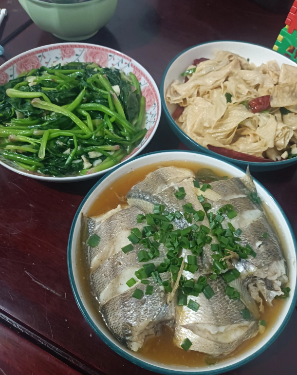 老公每天五点下半，我会在四点就开始做饭，基本上都能保证他在进门后就能吃上饭，但是