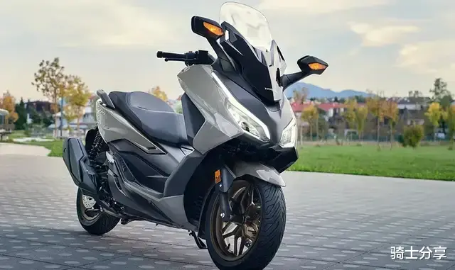 PCX160再降价！本田踏板车将小排量高端化，佛沙160极有可能要来了
