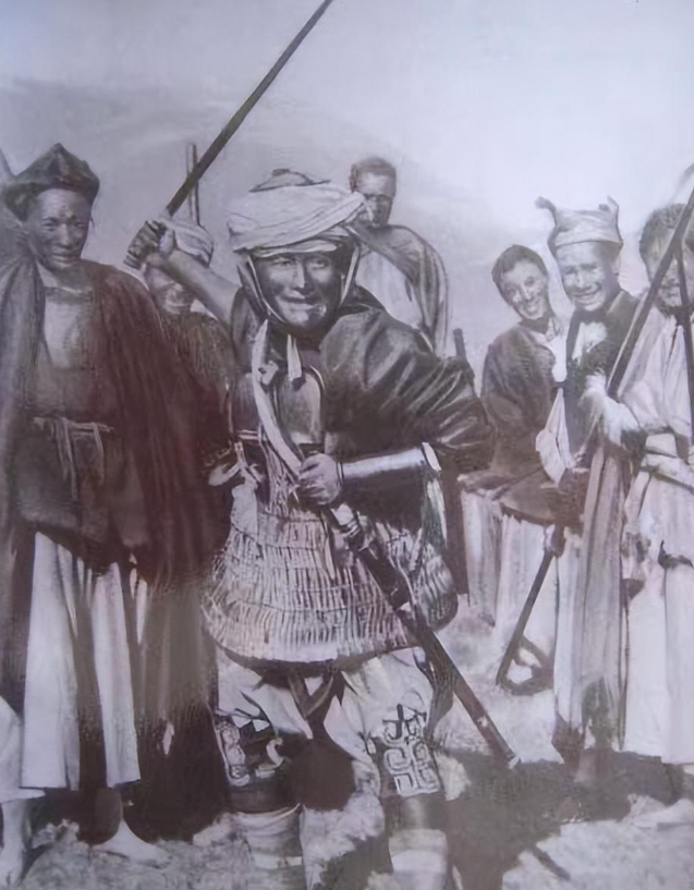 1915年，布拖、普格彝族部落武装八千人攻西昌，于六马塘击溃西昌驻军三千人，西昌