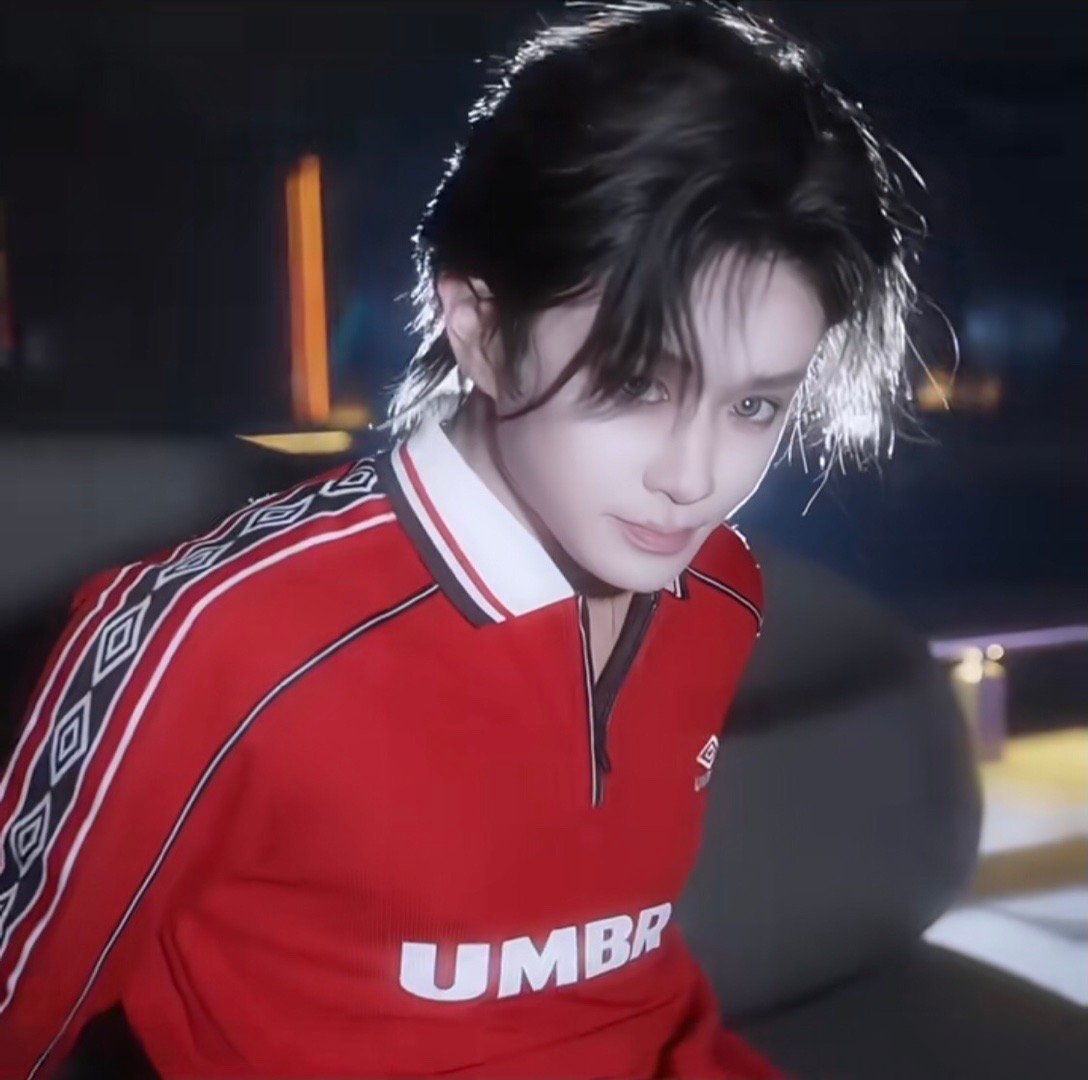 王勉爆改，恰逢《五哈4》开播，网友直言一场流量闹剧罢了
明星爆改风由网红圈刮入娱