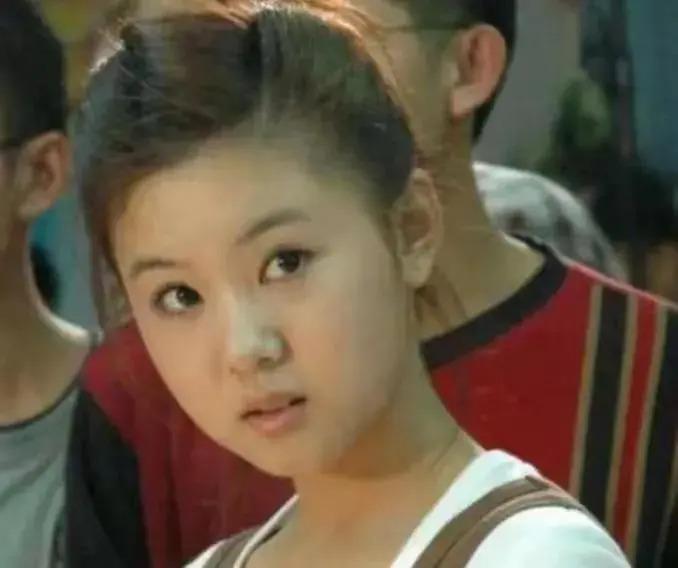惊！她竟是冯巩 “女儿”，坚持不拍吻戏，年近 40 仍美如 18 岁少女！