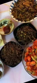 听邻居大哥说:他去女儿家里都吃不饱饭 ，我问为什么呀？他女儿嫁给一个上海人，上海