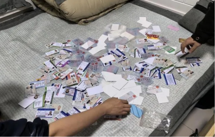 简直丧良心！这伙人专门盯着外卖小哥骗！

骑手每天送外卖本身就很辛苦了，没想到竟