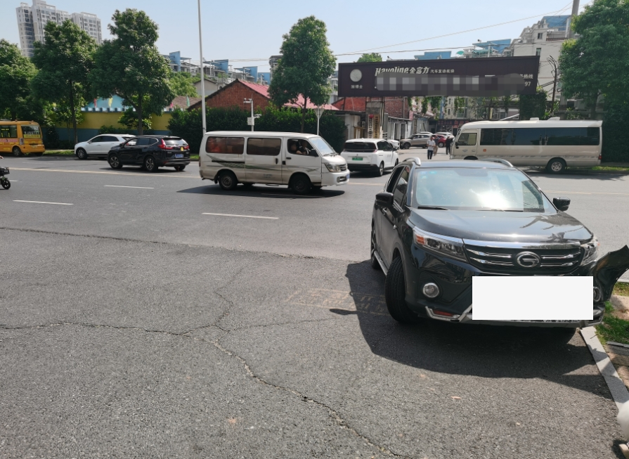 
如果老司机步行出门，很少会发生交通事故，因为他们知道司机最难避免的情况是什么？