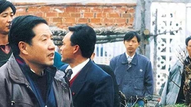 关广富：被破格提拔，任湖北省委书记，宣布任命前一刻自己才知道