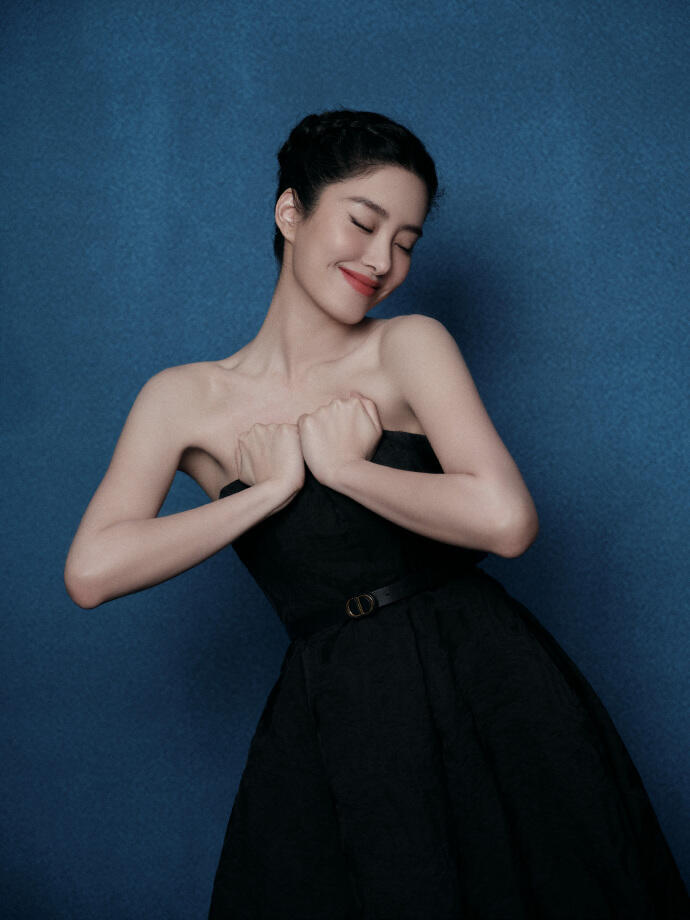 杨采钰很有魅力