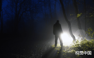 牛刀杀鸡，坠崖事故