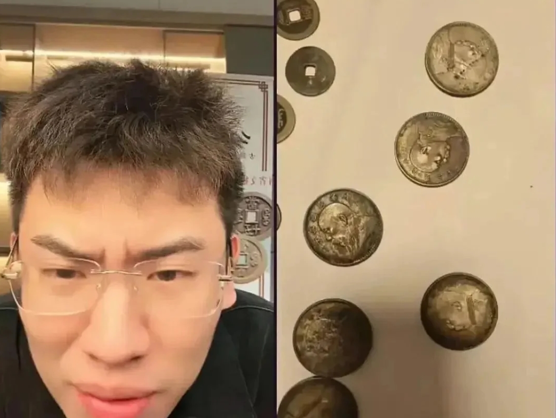 身份是网友给的。我去改个清华大学试试，万一我也火了呢。看这意思可能出一套书，让网