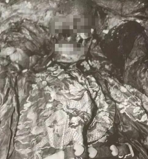 朱元璋儿子墓被发现 陪葬品多

                        