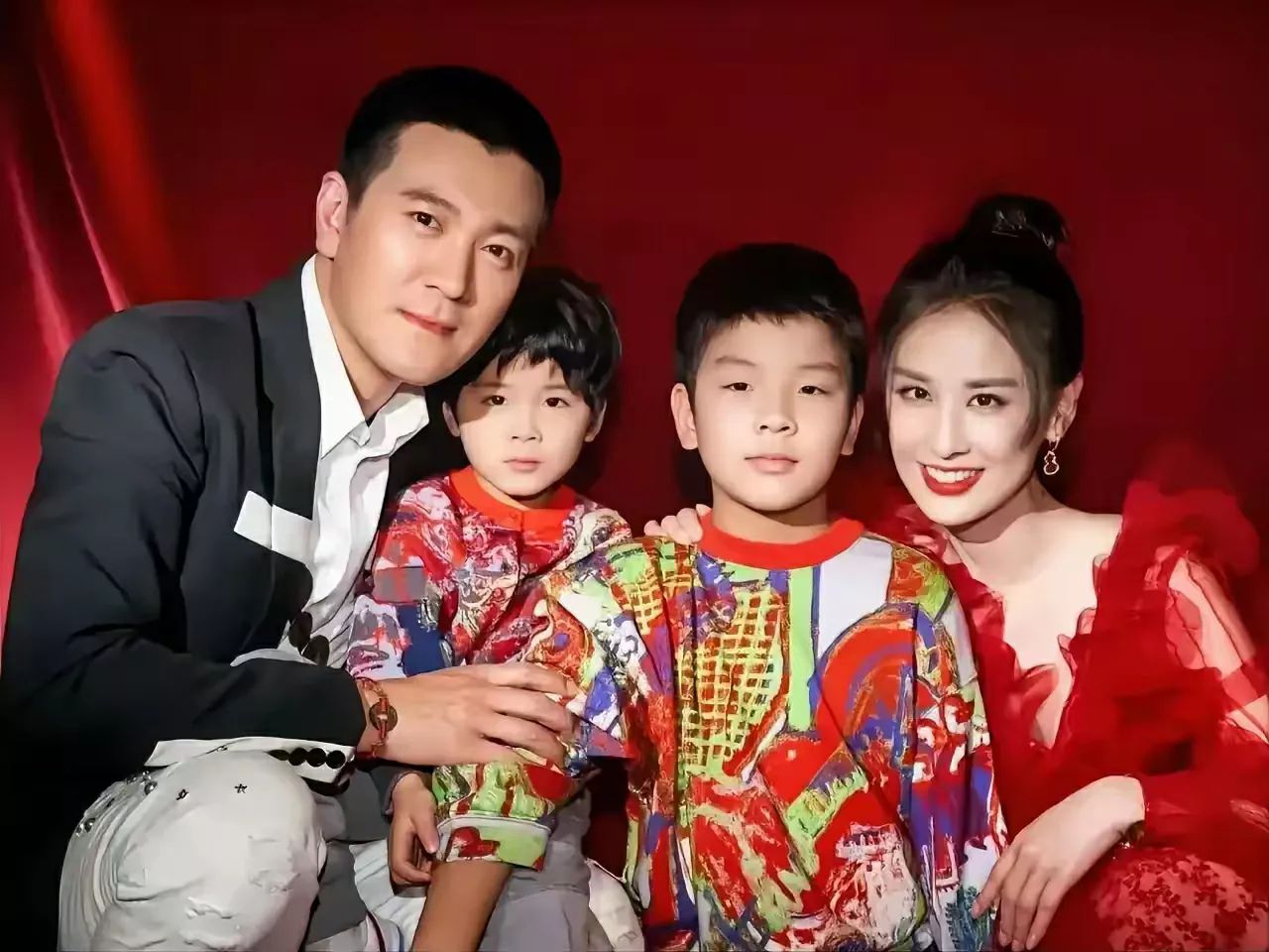 黄圣依离婚的真正原因终于找到啦！不是因为杨子外面有人，也不是她有多作妖，更不是为