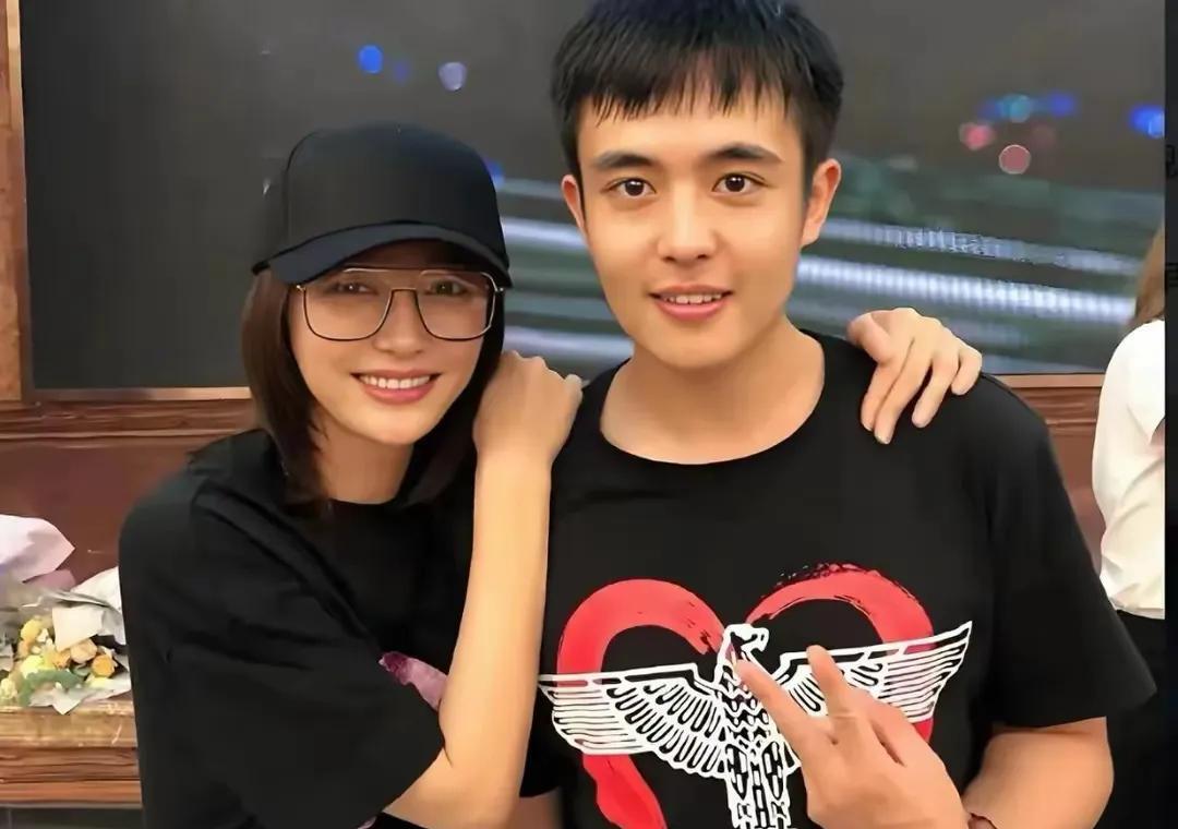 王星回来了，女朋友发文说他已安全到家。还说后续要解救更多的“星星”，真的是了不起