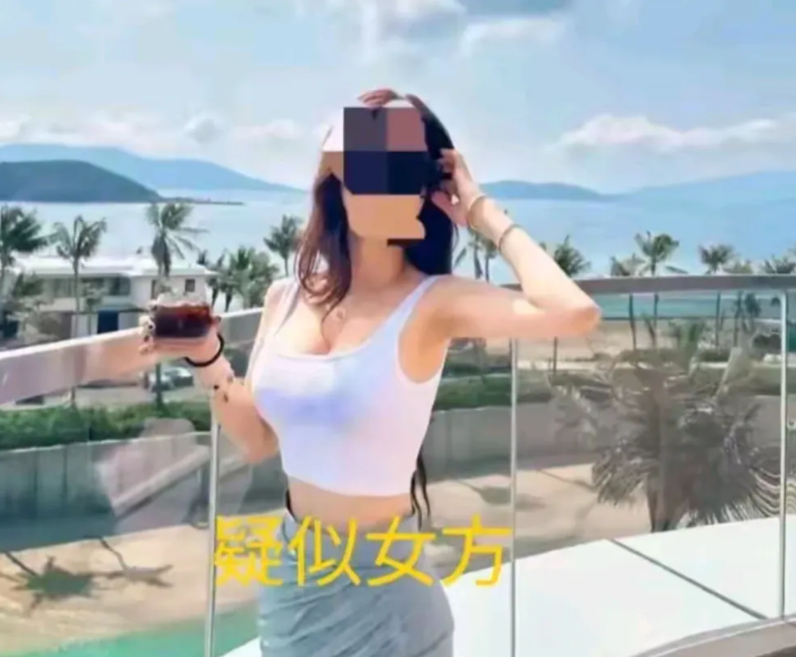 江苏常熟发生一起情杀案，起因是一位传媒公司老板出轨人妻，被她老公发现，她老公带着