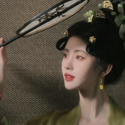  郭敬明兑现9年前承诺，邀请鞠婧祎拍戏